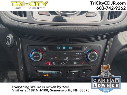 Used 2017 Ford Escape Titanium image 23