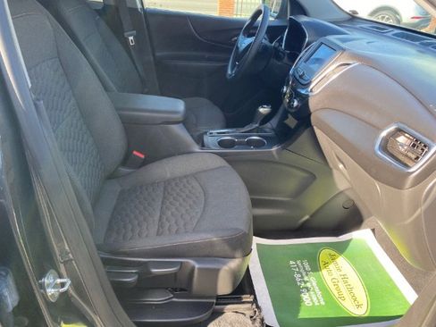 Used 2020 Chevrolet Equinox LT image 17