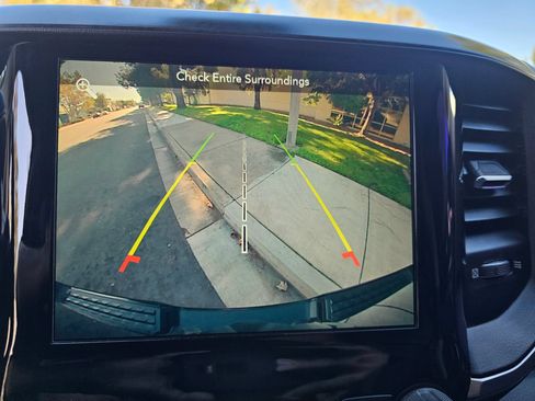 Used 2019 RAM 1500 Big Horn AWD/4WD image 13