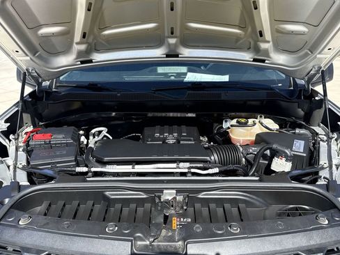 Used 2021 Chevrolet Silverado 1500 Custom image 14