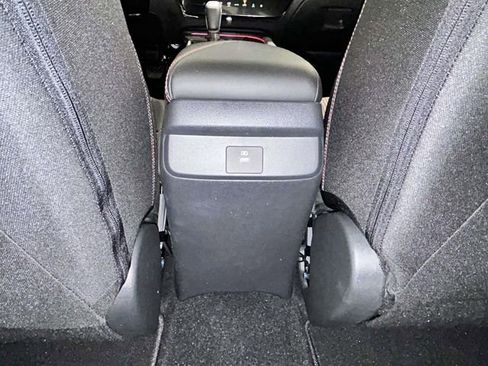 New 2026 Nissan Sentra SR FWD image 10