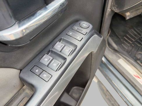 Used 2018 Chevrolet Silverado 1500 LT w/ All Star Edition AWD/4WD image 15
