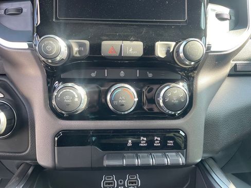 New 2026 RAM 1500 4x4 Crew Cab image 16