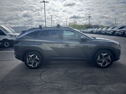 Used 2022 Hyundai Tucson SEL w/ Convenience Package AWD/4WD image 2