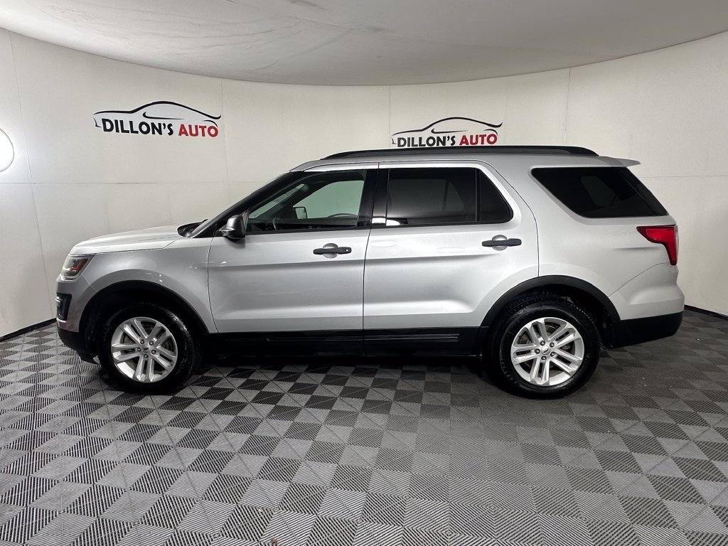 Used 2017 Ford Explorer 4WD image 3