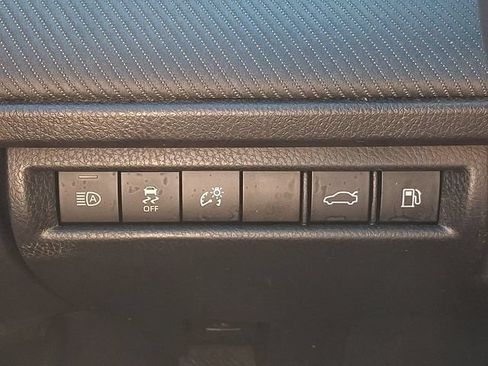 Used 2025 Toyota Camry SE FWD image 28