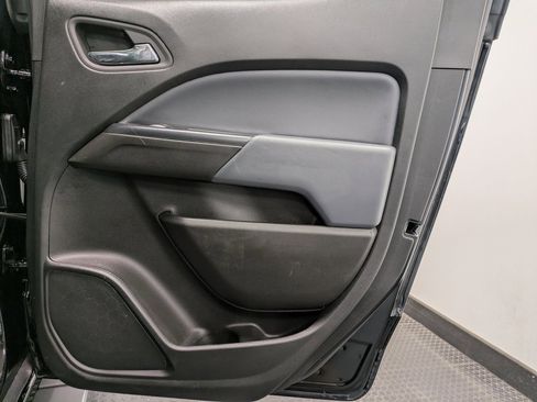 Used 2020 Chevrolet Colorado Z71 image 25