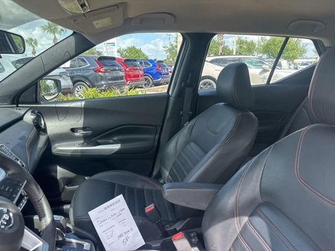 Used 2019 Nissan Kicks SR w/ SR Premium Package image 27