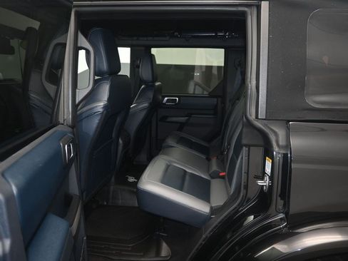 Used 2024 Ford Bronco Outer Banks AWD/4WD image 15