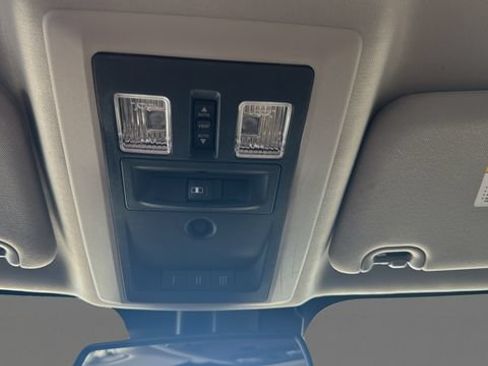 Used 2017 RAM 1500 Laramie w/ Convenience Group AWD/4WD image 15
