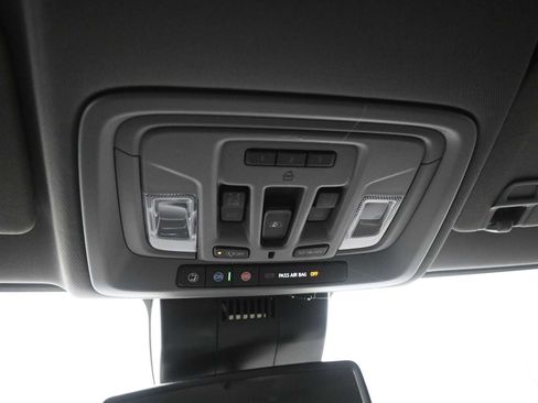 New 2026 GMC Sierra 2500 SLT w/ SLT Premium Package image 22