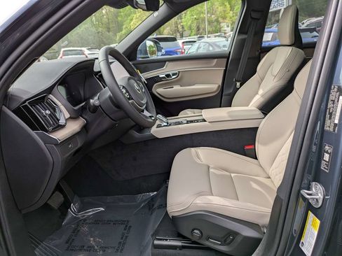 Certified 2026 Volvo XC90 B6 Plus w/ Protection Package Premier AWD/4WD image 24