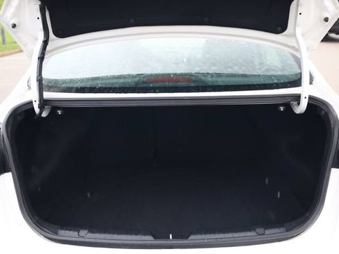 Used 2018 Kia Forte EX FWD image 28