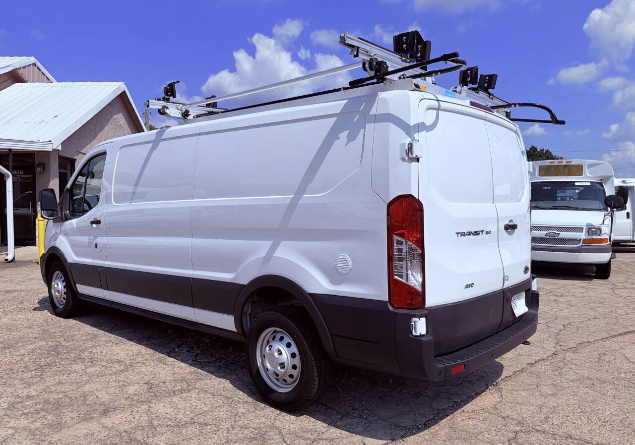 Used 2021 Ford Transit 150 Low Roof AWD image 5