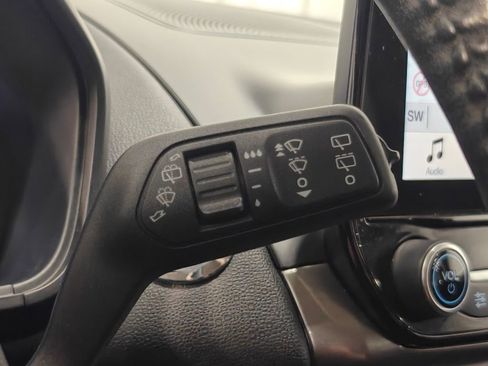 Used 2019 Ford EcoSport SE w/ SE Convenience Package image 45