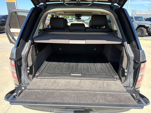 Used 2019 Land Rover Range Rover Supercharged AWD/4WD image 18