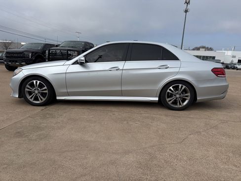 Used 2016 Mercedes-Benz E 350 Sedan image 4