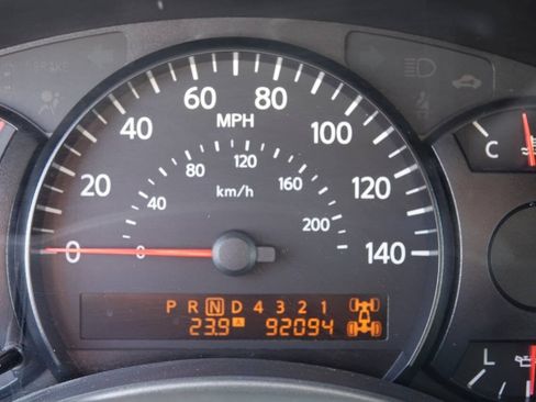 Used 2004 Nissan Titan XE w/ (PRF) Preferred Pkg AWD/4WD image 88