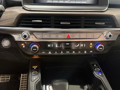 Used 2022 Kia Telluride SX w/ SX Prestige Package AWD/4WD image 13