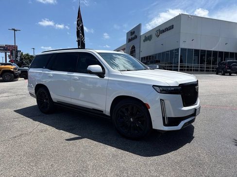Used 2022 Cadillac Escalade Sport Platinum RWD image 1