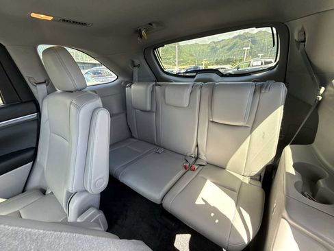 Used 2017 Toyota Highlander Limited FWD image 24