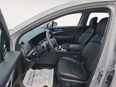 Used 2026 Kia Sportage EX AWD/4WD image 9