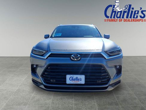New 2026 Toyota Grand Highlander Limited AWD/4WD image 2