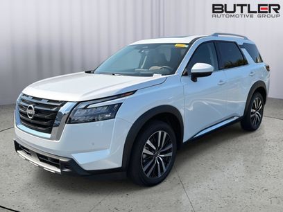 Used 2025 Nissan Pathfinder Platinum