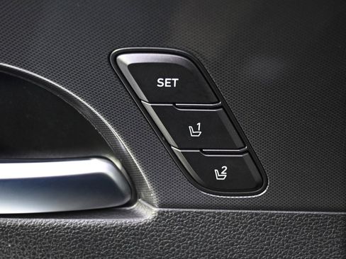 Used 2022 Hyundai Santa Fe Calligraphy image 24