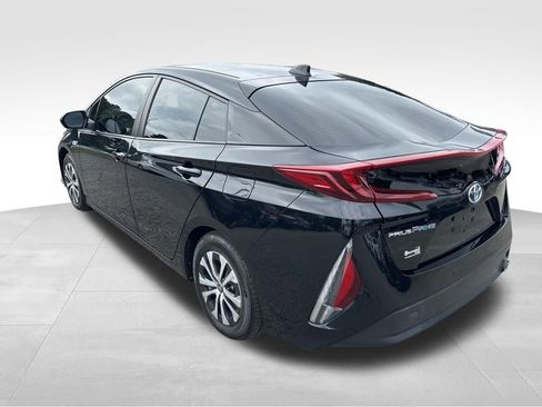 Used 2021 Toyota Prius Prime LE w/ Carpet Mat Package (TMS) FWD image 3
