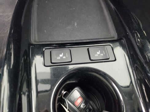 Used 2020 Toyota Prius Prime LE image 25