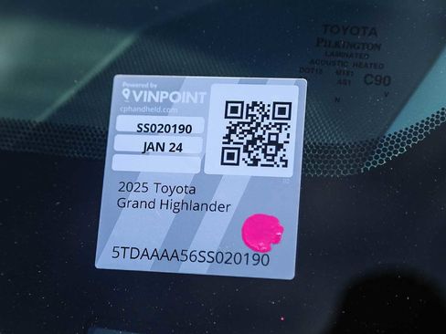 Used 2025 Toyota Grand Highlander Limited image 28