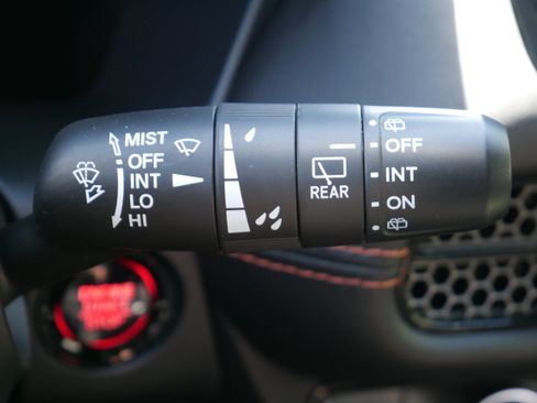 Used 2025 Honda HR-V Sport image 26