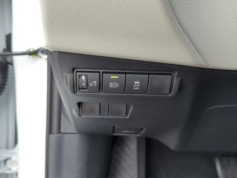 New 2026 Toyota Corolla Cross L image 15