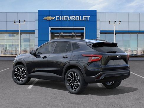 New 2026 Chevrolet Trax RS w/ Driver Confidence Package image 3