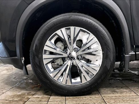 Certified 2023 Nissan Rogue SV w/ SV Premium B Package image 7