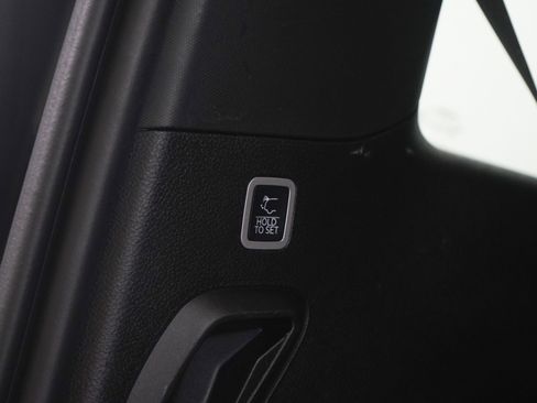 Used 2024 Jeep Wagoneer Series II w/ Convenience Group I AWD/4WD image 19
