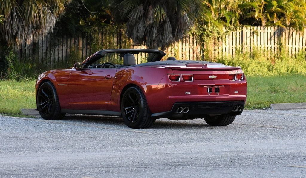 Used 2013 Chevrolet Camaro ZL1 RWD image 30