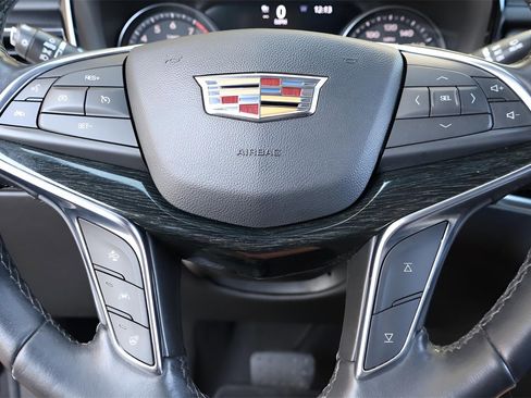 Used 2020 Cadillac XT5 Premium Luxury image 21