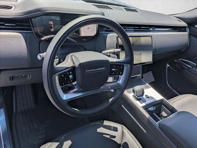New 2026 Land Rover Range Rover SE AWD/4WD image 3