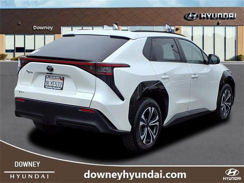 Used 2024 Toyota bZ4X XLE image 4