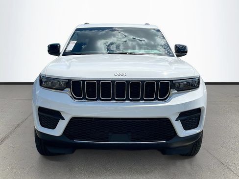 New 2026 Jeep Grand Cherokee Laredo AWD/4WD image 2