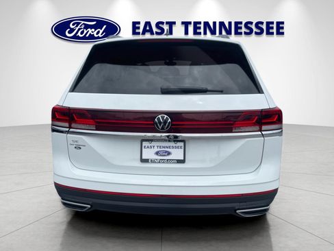 Used 2024 Volkswagen Atlas SE FWD image 4