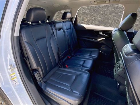 Used 2019 Audi Q7 3.0T Premium Plus image 24