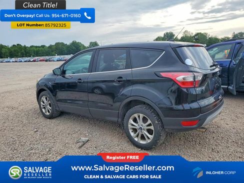 Used 2017 Ford Escape SE AWD/4WD image 3