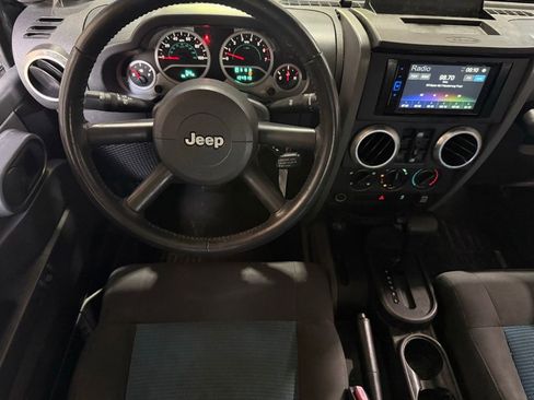 Used 2010 Jeep Wrangler Unlimited Sport AWD/4WD image 10