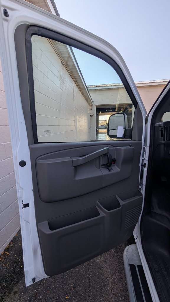 Used 2025 GMC Savana 2500 w/ Driver Convenience Package RWD image 6