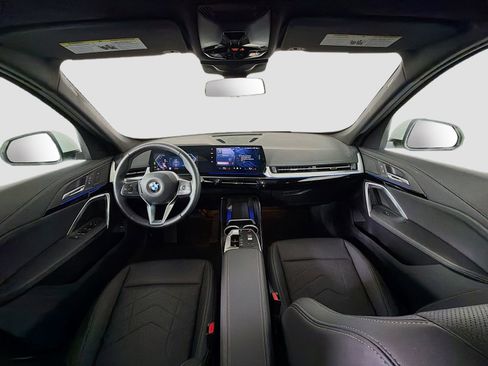 Used 2025 BMW X1 xDrive28i image 9