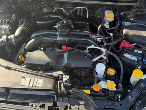 Used 2014 Subaru Crosstrek 2.0i Premium image 7