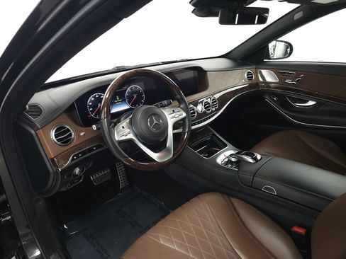 Used 2018 Mercedes-Benz S 560 4MATIC Sedan image 9